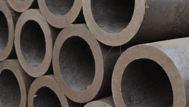 Conheça as principais propriedades de um tubo de aço carbono